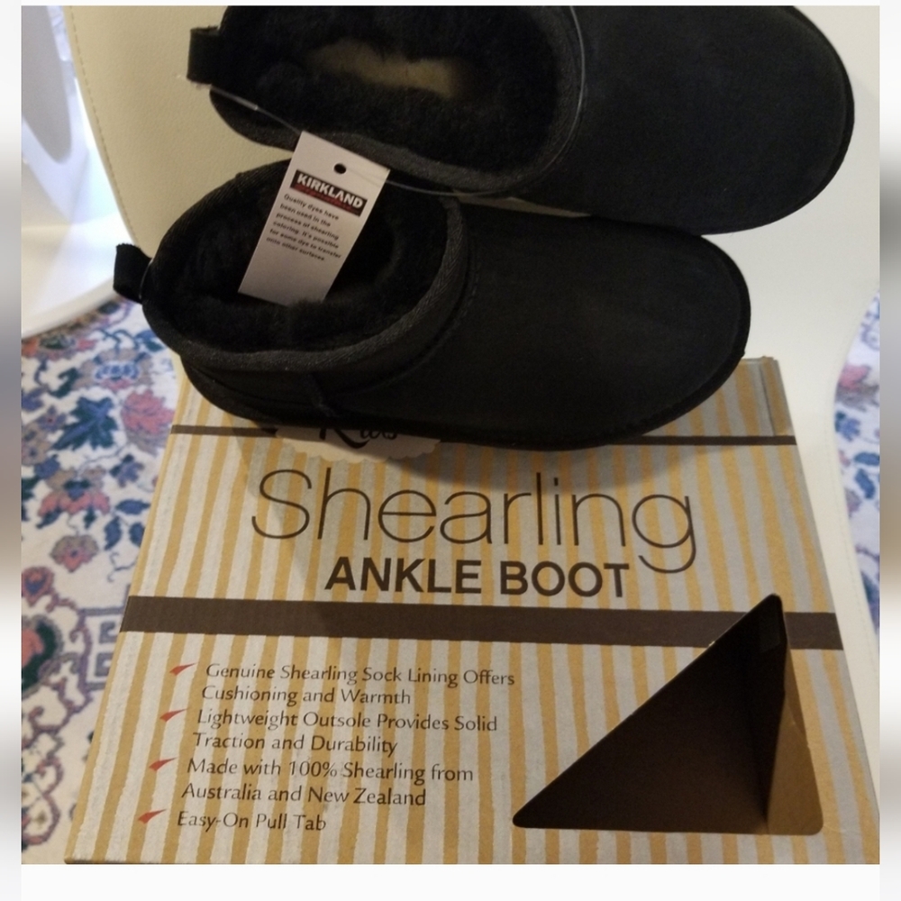 Kirkland Signature Black Shearling Ankle Youth Boot youth girl e…